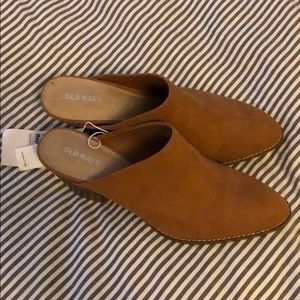 NEW Camel heeled mules, size 9 from Old Navy